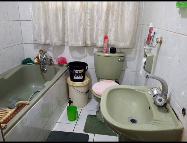 4 BEDROOM HOUSE FOR SALE IN RAISETHORPE